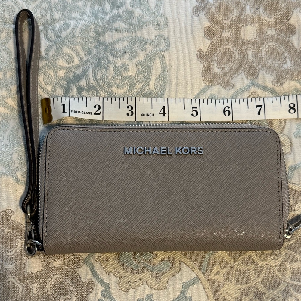Gray Michael Kors wallet/wristlet